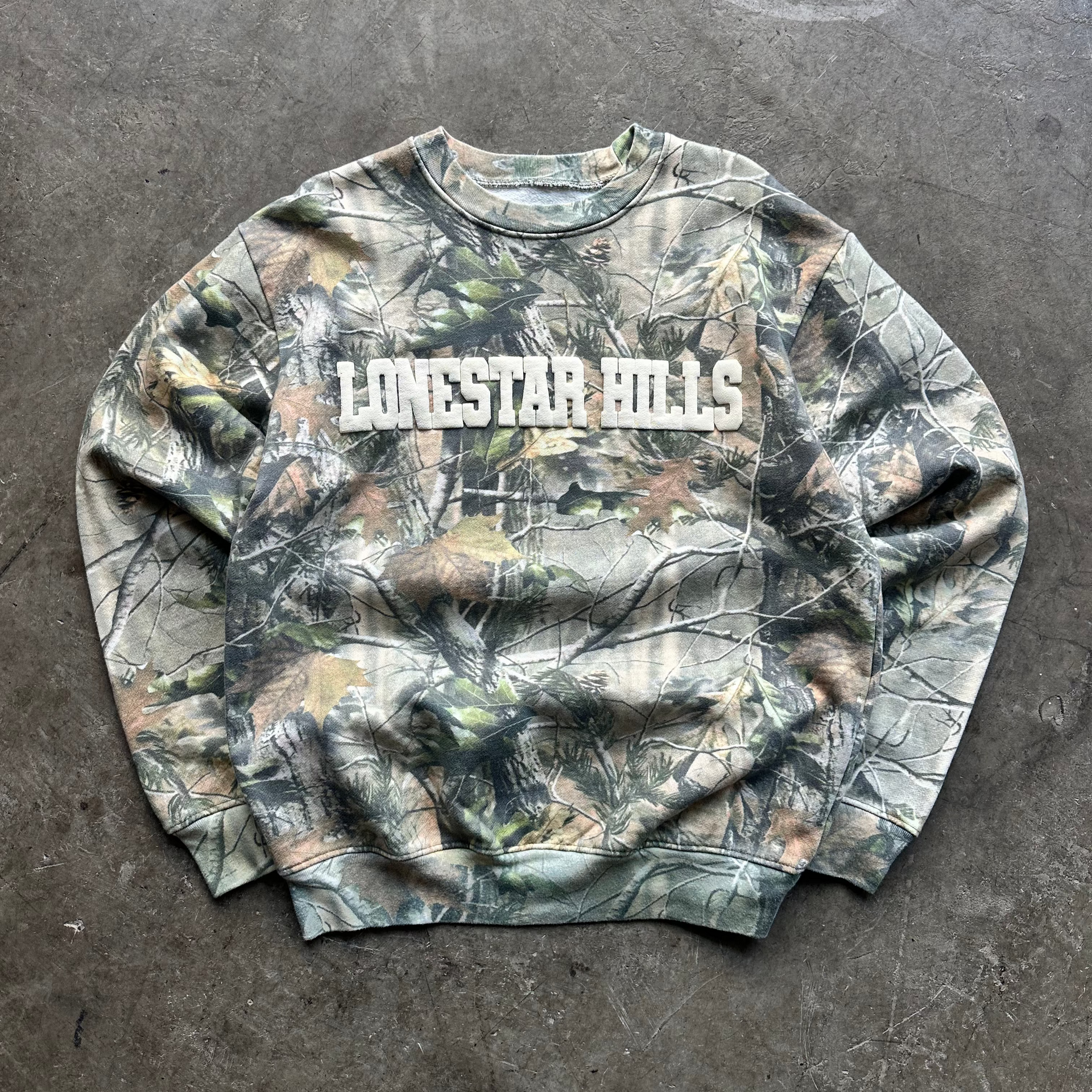 LONESTAR HILLS TREE CAMO CREWNECK – BLACK LABEL