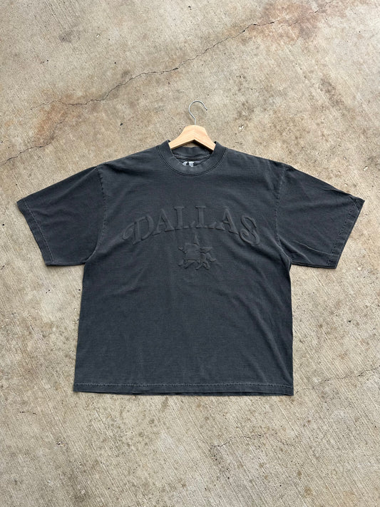 DALLAS PUFF PRINT TEE: CONCRETE