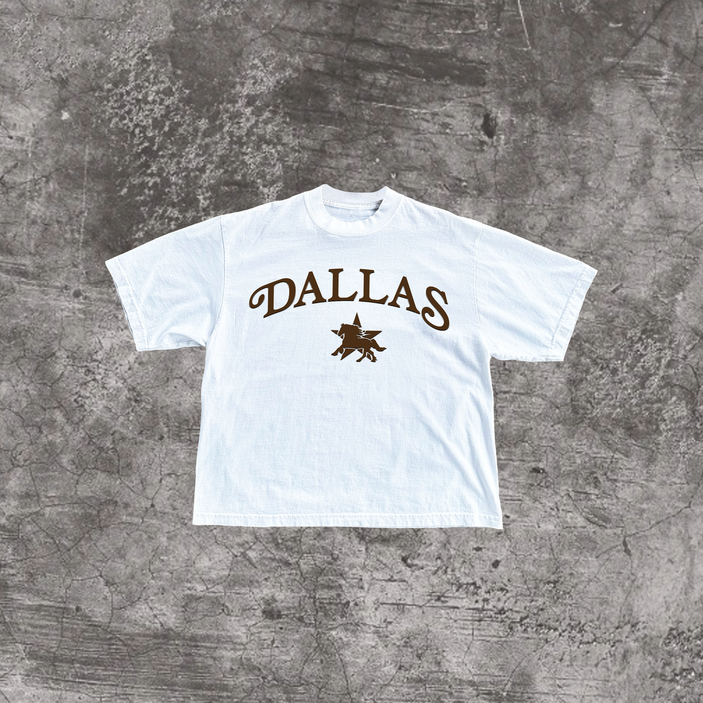 DALLAS PUFF PRINT TEE: MOCHA ON WHITE