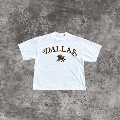 DALLAS PUFF PRINT TEE: MOCHA ON WHITE